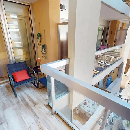 3 Pieces Climatise Neuf Centre Avec Terrasse - Fr-1-196-384 Menton